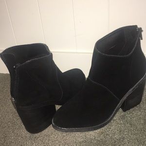 Steve Madden zip up booties